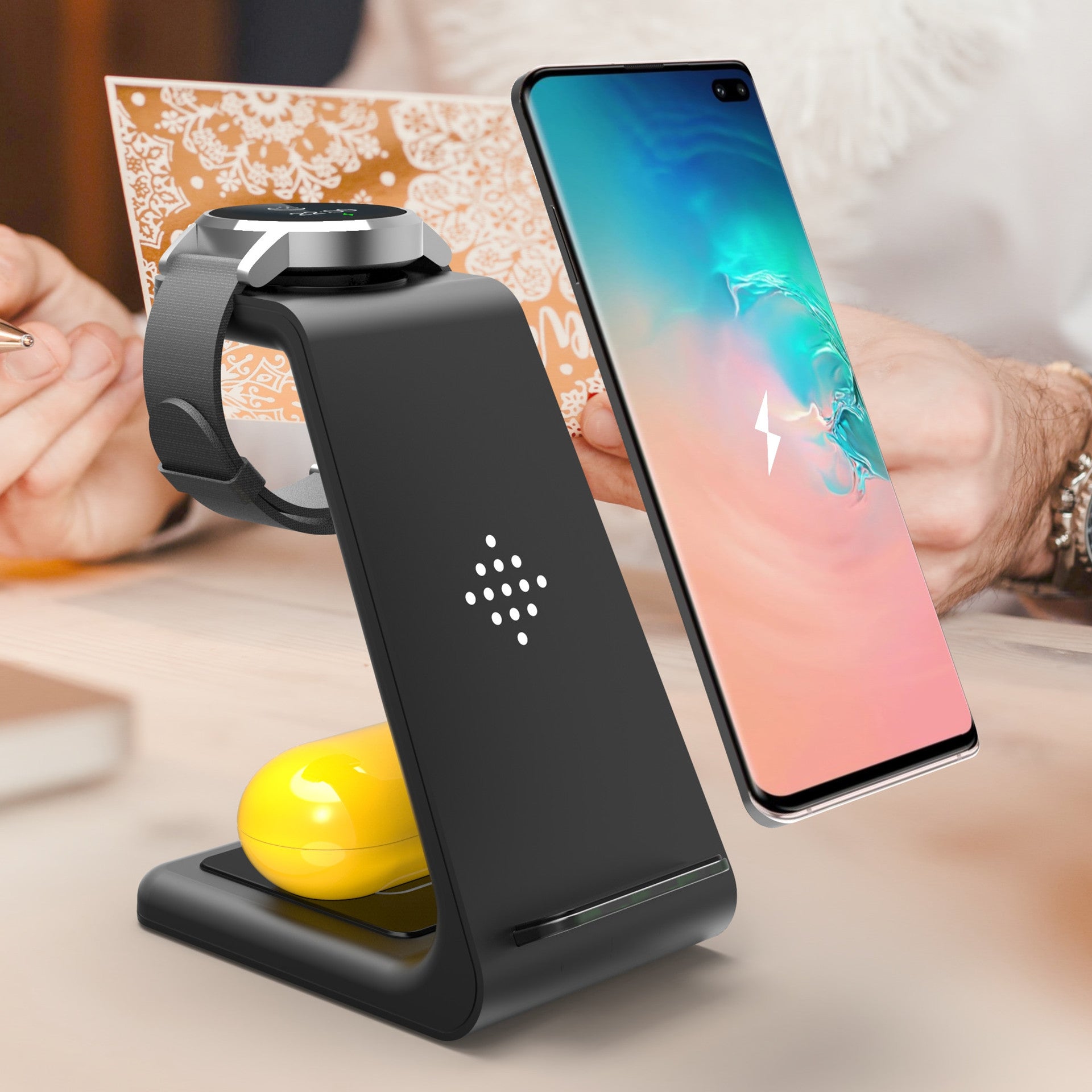 Charging Station Airpods 2/Pro, iPhone 12/12 Pro/12 Pro Max, iPhone X/Xr, iPhone Xs, and Apple Watch 6 SE 5 4 3 2 Wireless Charging Stand, 3 in 1 Wireless Charger Fast Charging Dock Station Au+hentic Sport Spot